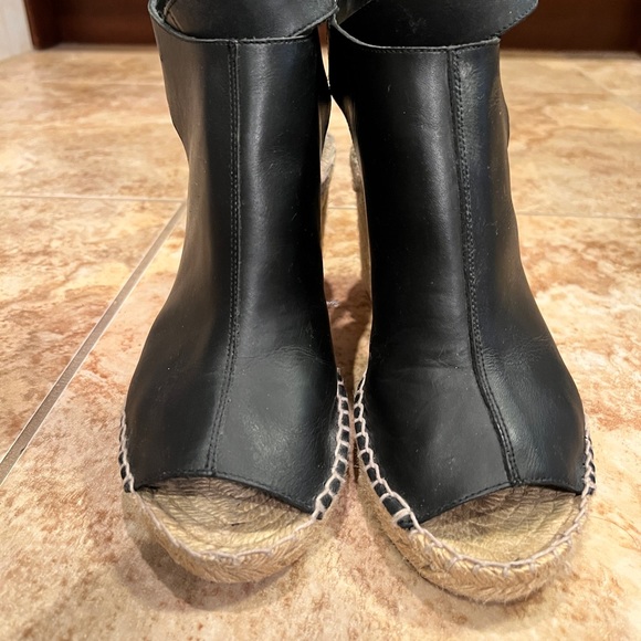 Black like new - Picture 6 of 8